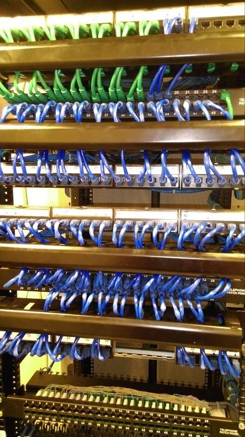 خدمات شبکه و سرور