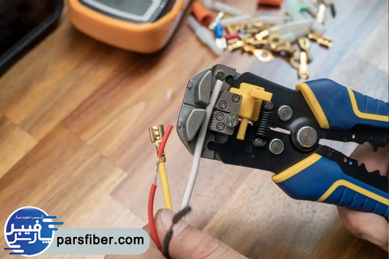 ویژگی های مهم در انتخاب استریپر کابل شبکه 